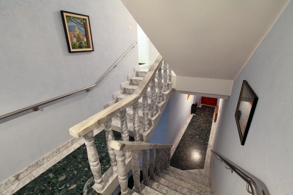 Apartments Antons 2 Pula Zewnętrze zdjęcie